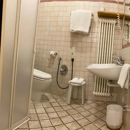 ベッド・アンド・ブレックファスト La Sismonda 3*